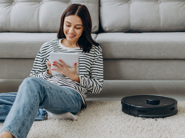 Vinn en iRobot Roomba J7+ robotstøvsuger