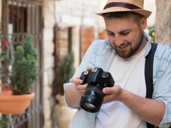 Vinn et Canon EOS 250 D DSLR-kamera