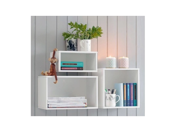 Hylle Cubic box og barnebok